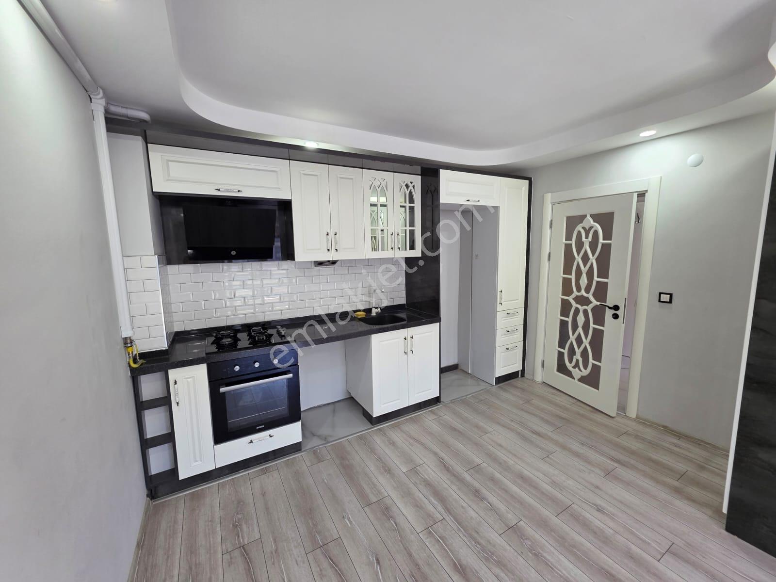 Irmaksudan Altınkum Da Doğalgazlı Ara Kat 2+1 Daire