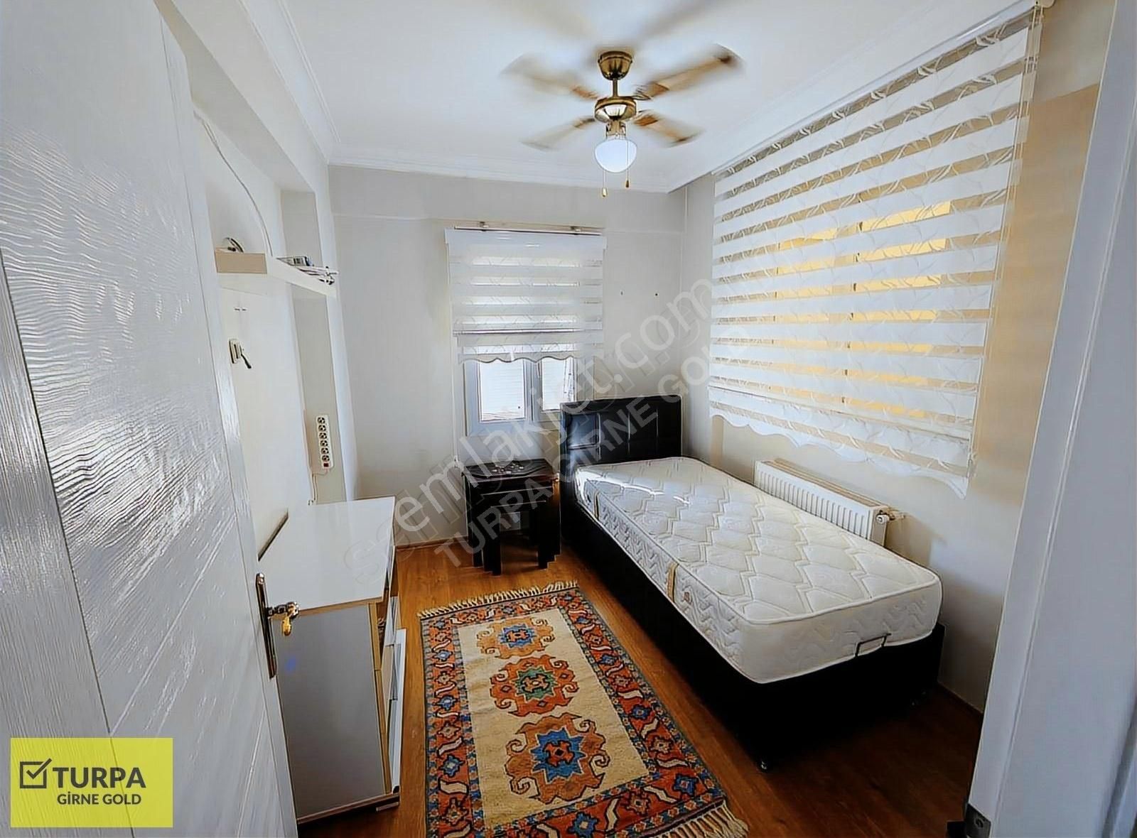 Karşıyaka Bahariye Mahallesi'nde Full Eşyalı 2+1 Kiralık Daire - Görsel 10