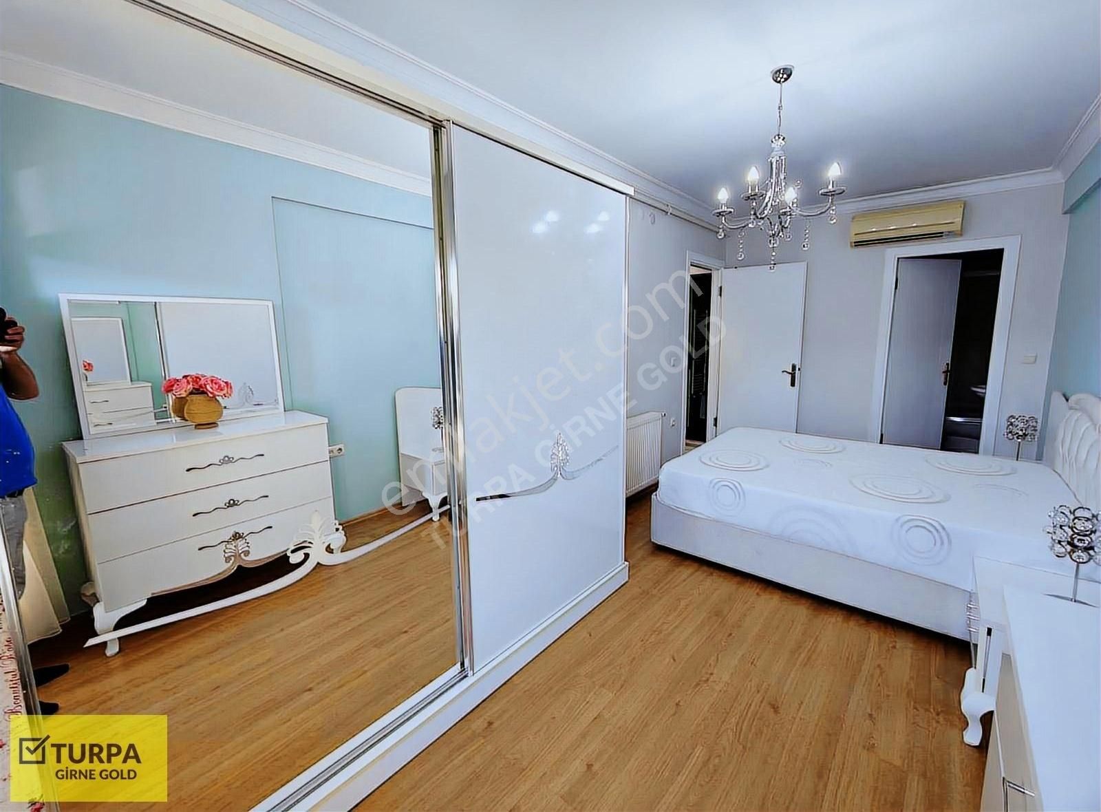 Karşıyaka Bahariye Mahallesi'nde Full Eşyalı 2+1 Kiralık Daire - Görsel 12