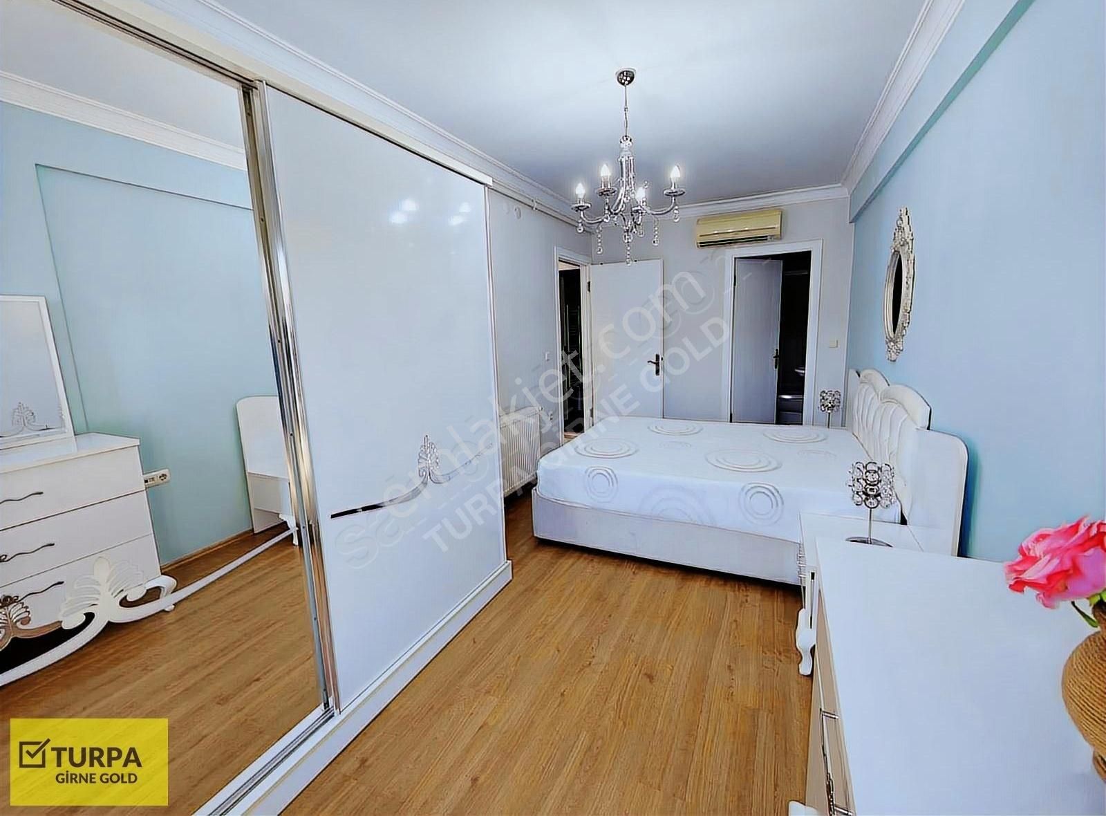Karşıyaka Bahariye Mahallesi'nde Full Eşyalı 2+1 Kiralık Daire - Görsel 6