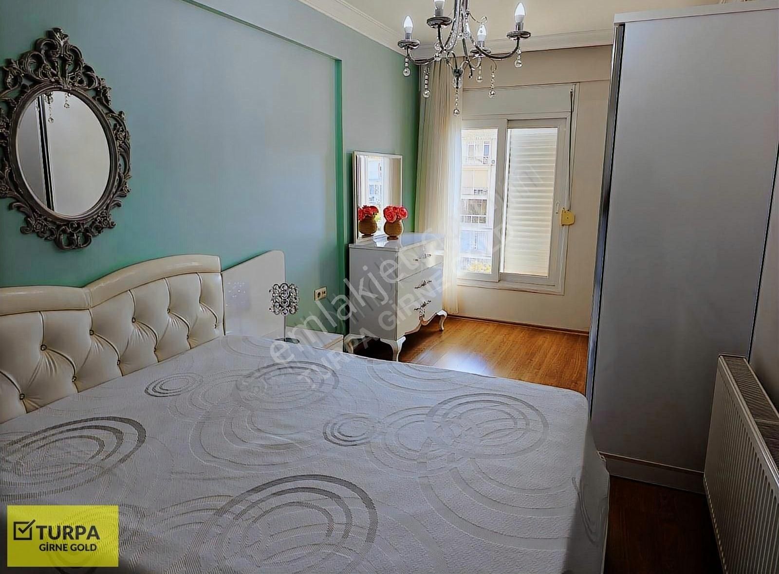 Karşıyaka Bahariye Mahallesi'nde Full Eşyalı 2+1 Kiralık Daire - Görsel 13