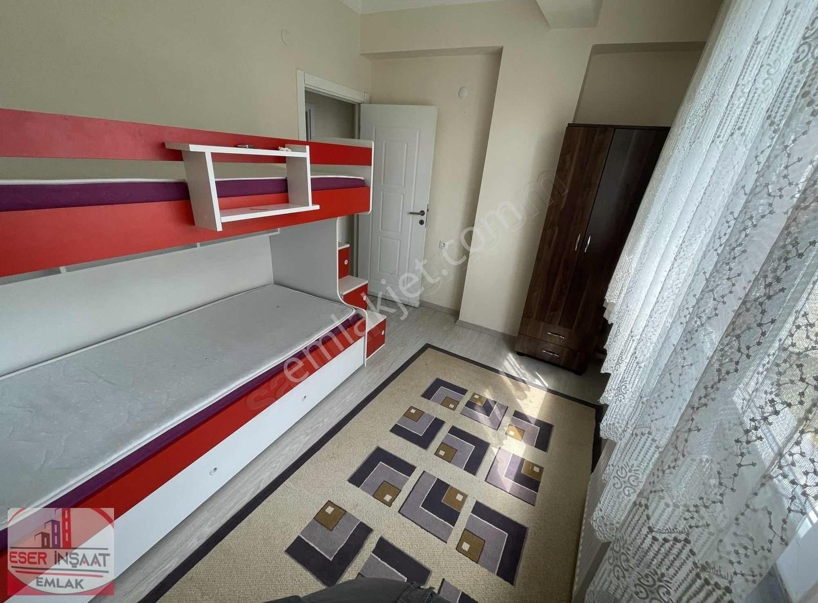 Eser Yapıdan Satılık3+1 120m2 Balkonlu 3 Kat Gibi Y Giriş - Görsel 3