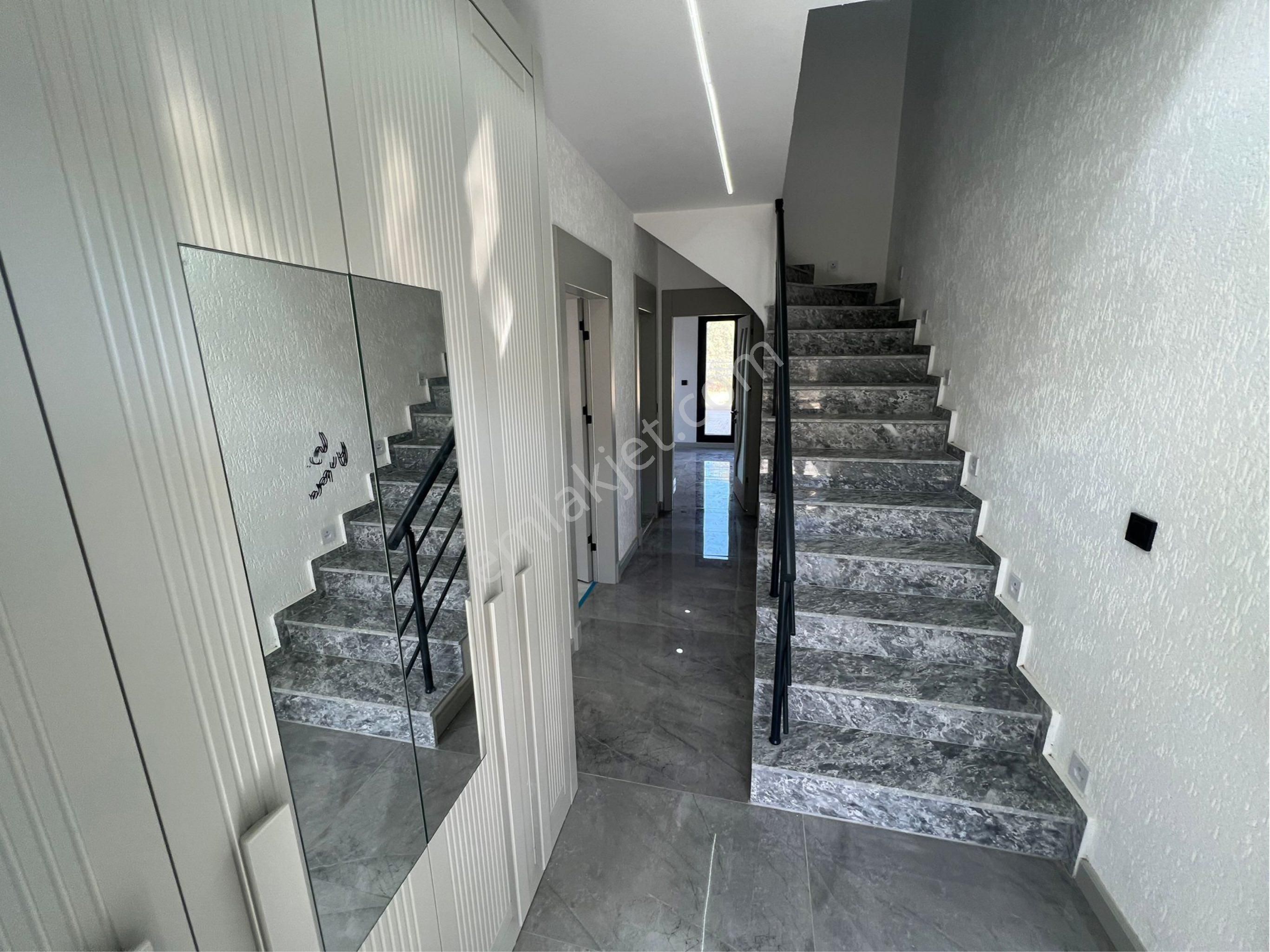 🩷cemre Emlaktan Şık Tasarımlı Geniş Bahçeli Satılık Sıfır 3+1 Villa🩷 - Görsel 27