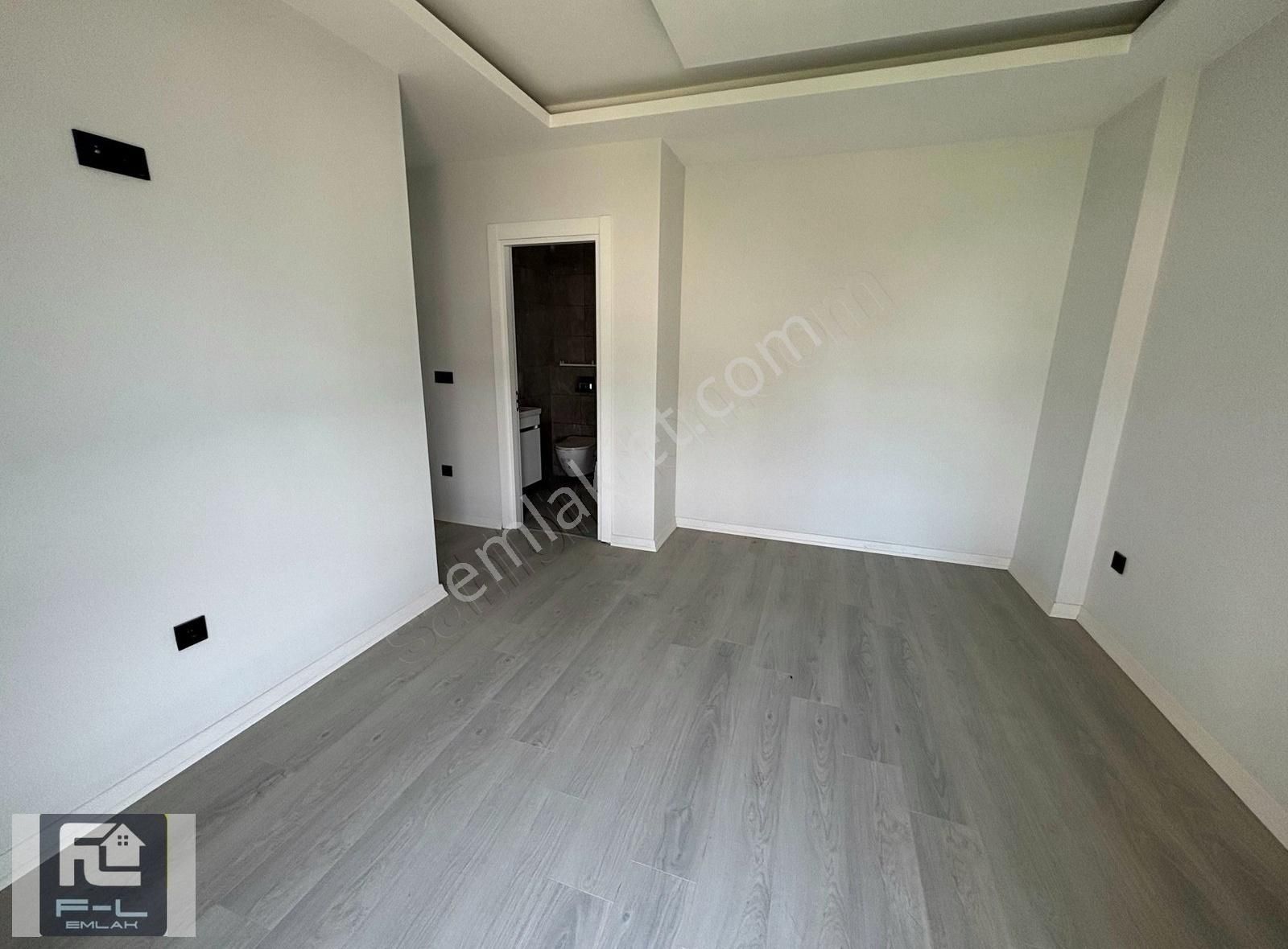 F-l Emlaktan Sancaktepe Blue Garden Sitesi 2+1 Ara Kat - Görsel 8