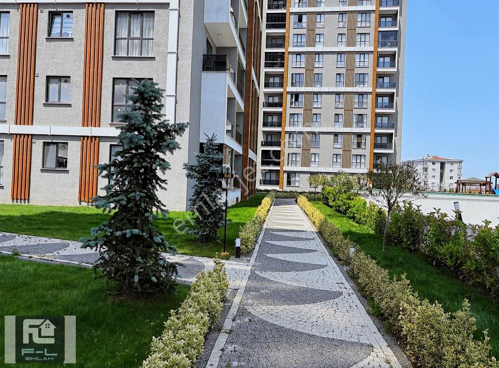 F-l Emlaktan Sancaktepe Blue Garden Sitesi 2+1 Ara Kat - Görsel 19