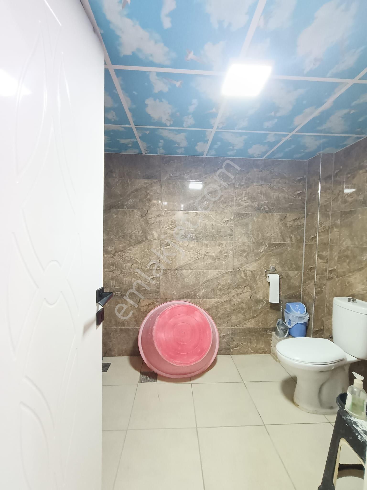 Sırakapılar Mahallesinde Yüksek Zemin Kat Yüklüklü Yerden Isıtmalı 3+1/120 M2 Daire 3.250.000 Tl - Görsel 11