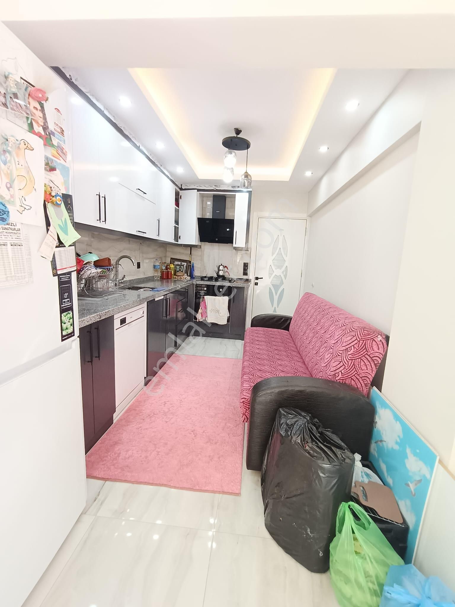 Sırakapılar Mahallesinde Yüksek Zemin Kat Yüklüklü Yerden Isıtmalı 3+1/120 M2 Daire 3.250.000 Tl - Görsel 5