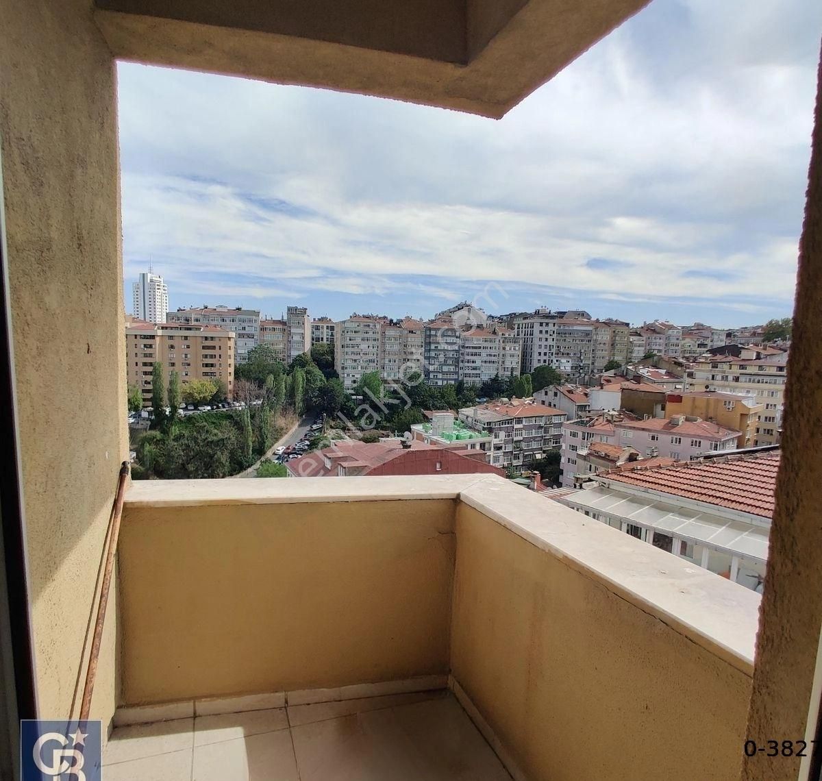 Şişlide Satılık 2+1 Boş Daire | Sitede-panoramik Şehir Manzaralı - Görsel 3