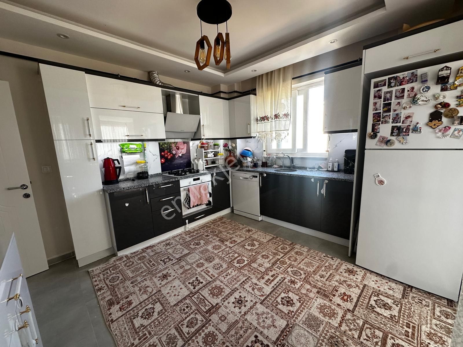 🏡 Göl-san Gayrimenkul’den 🏡 Yeşil Mahalle’de 3+1 Arakat Satılık Daire - Görsel 4