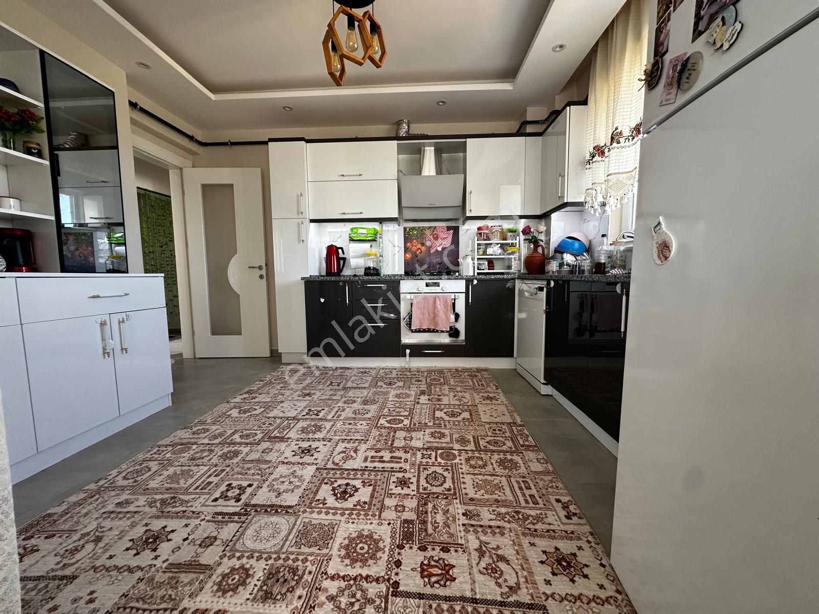 🏡 Göl-san Gayrimenkul’den 🏡 Yeşil Mahalle’de 3+1 Arakat Satılık Daire - Görsel 7