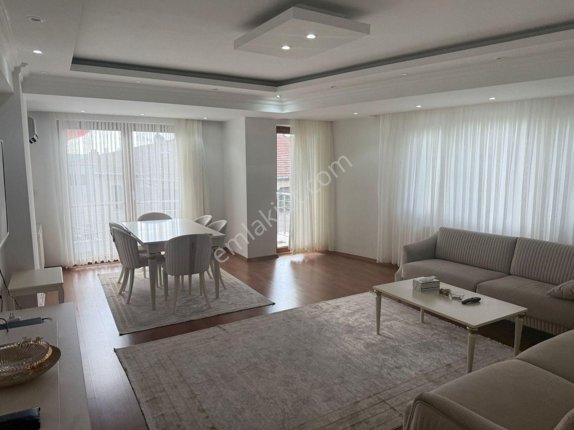 Barış'tan Gümüş Konaklarında Dayalı-döşeli Satılık 140 M2 Daire - Görsel 6