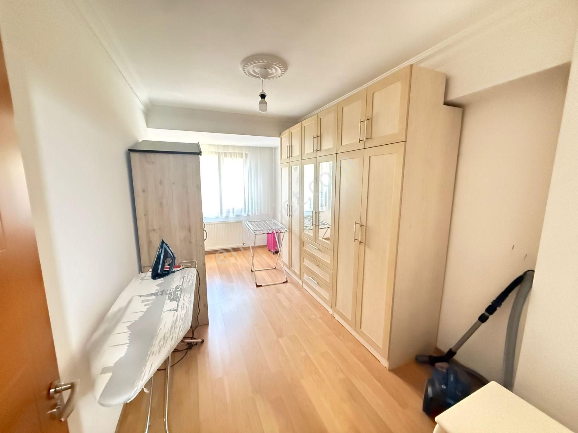 Barış'tan Gümüş Konaklarında Dayalı-döşeli Satılık 140 M2 Daire - Görsel 13