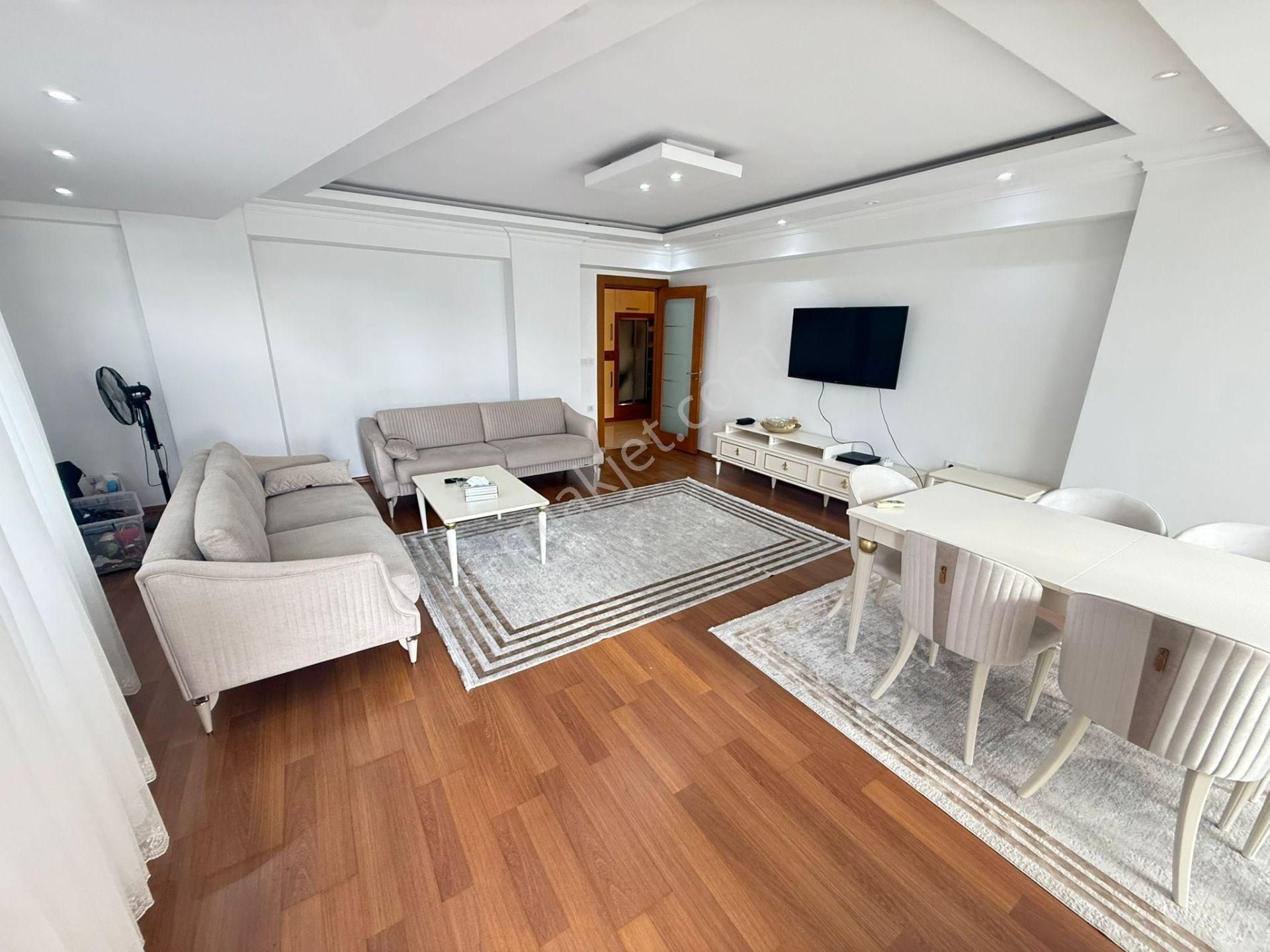 Barış'tan Gümüş Konaklarında Dayalı-döşeli Satılık 140 M2 Daire - Görsel 27