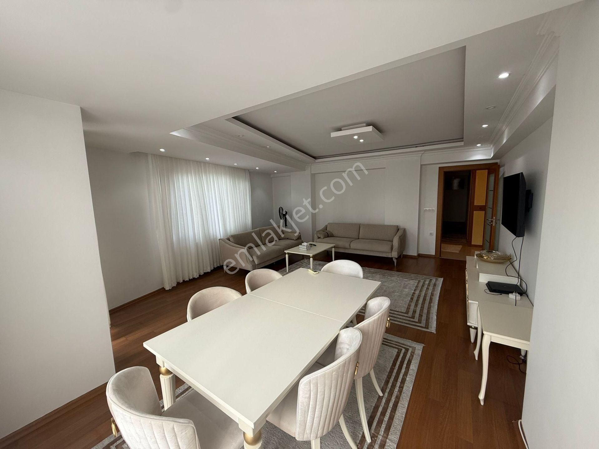 Barış'tan Gümüş Konaklarında Dayalı-döşeli Satılık 140 M2 Daire - Görsel 5