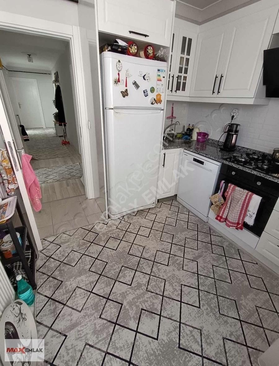 Marmaray Durağının Yanı Başında 5+1 Satılık 200 M2 Üst Dublex - Görsel 34