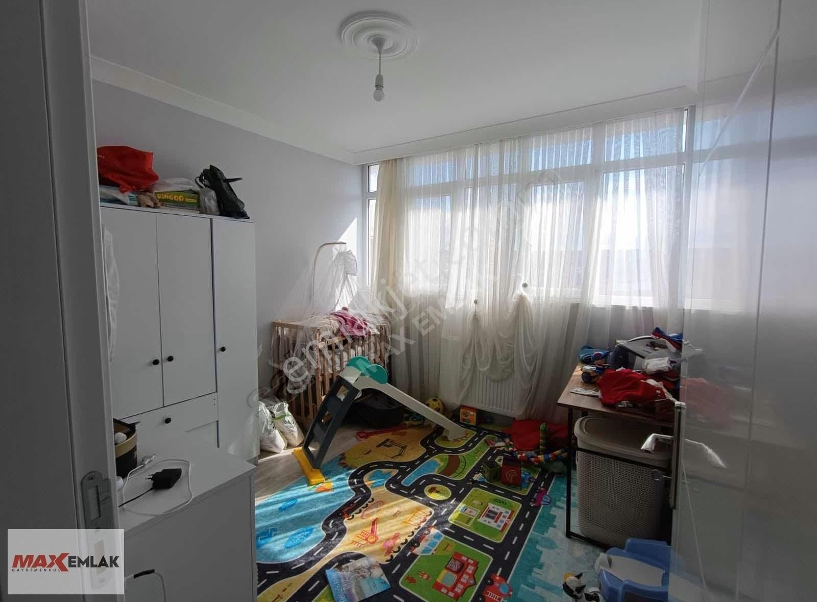 Marmaray Durağının Yanı Başında 5+1 Satılık 200 M2 Üst Dublex - Görsel 27