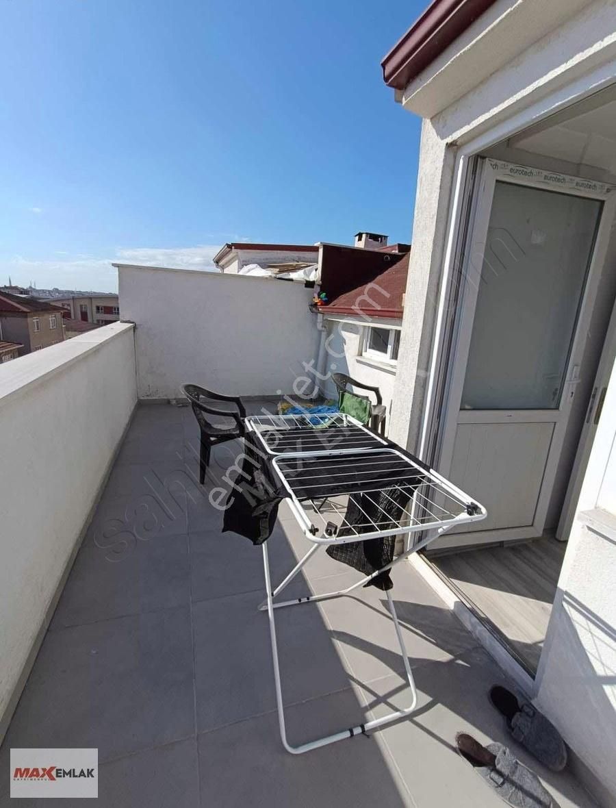 Marmaray Durağının Yanı Başında 5+1 Satılık 200 M2 Üst Dublex - Görsel 3