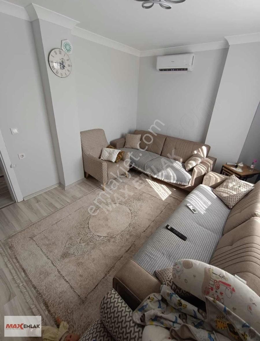 Marmaray Durağının Yanı Başında 5+1 Satılık 200 M2 Üst Dublex - Görsel 17