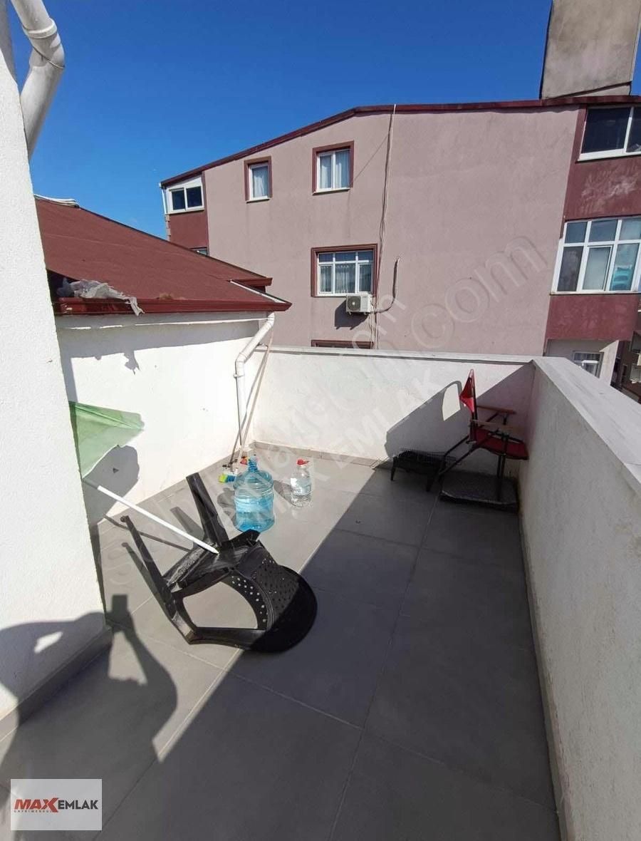 Marmaray Durağının Yanı Başında 5+1 Satılık 200 M2 Üst Dublex - Görsel 6