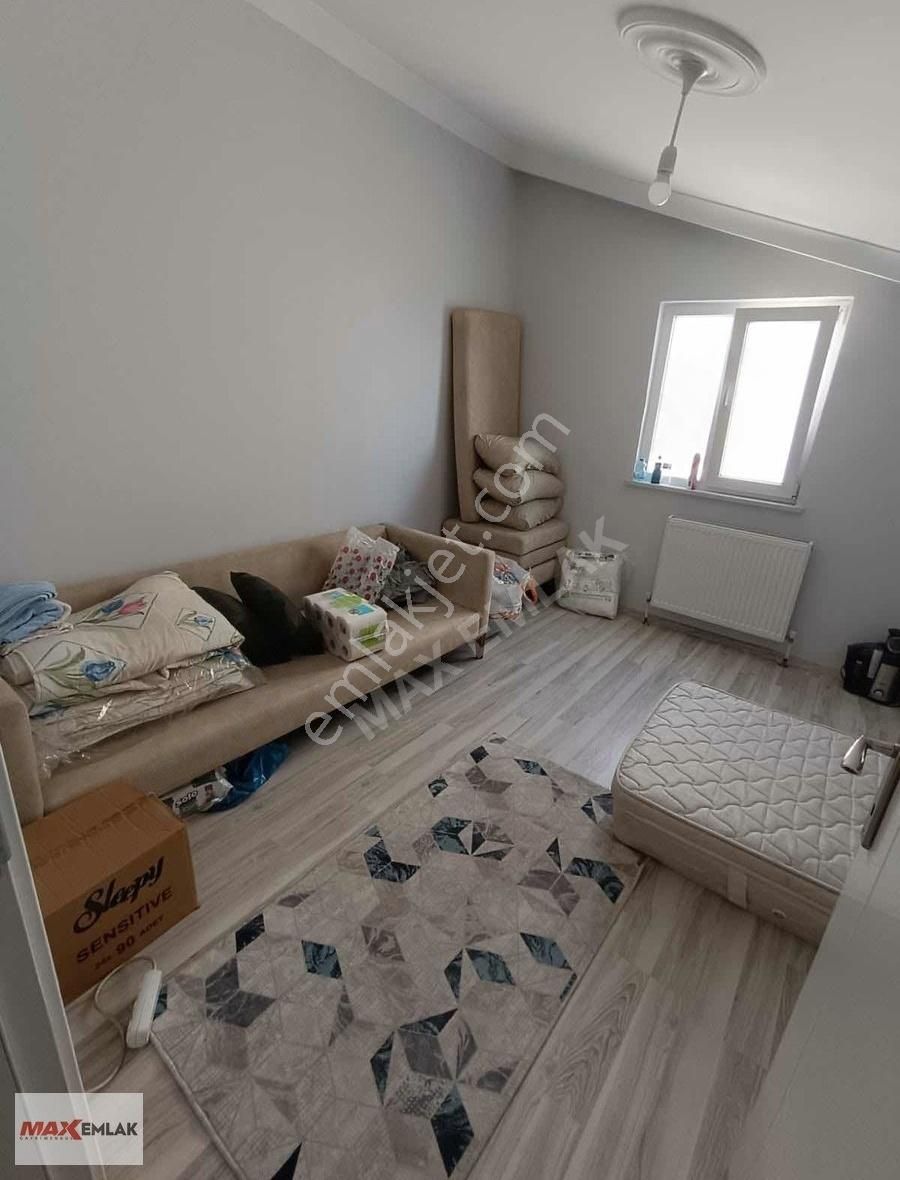 Marmaray Durağının Yanı Başında 5+1 Satılık 200 M2 Üst Dublex - Görsel 23