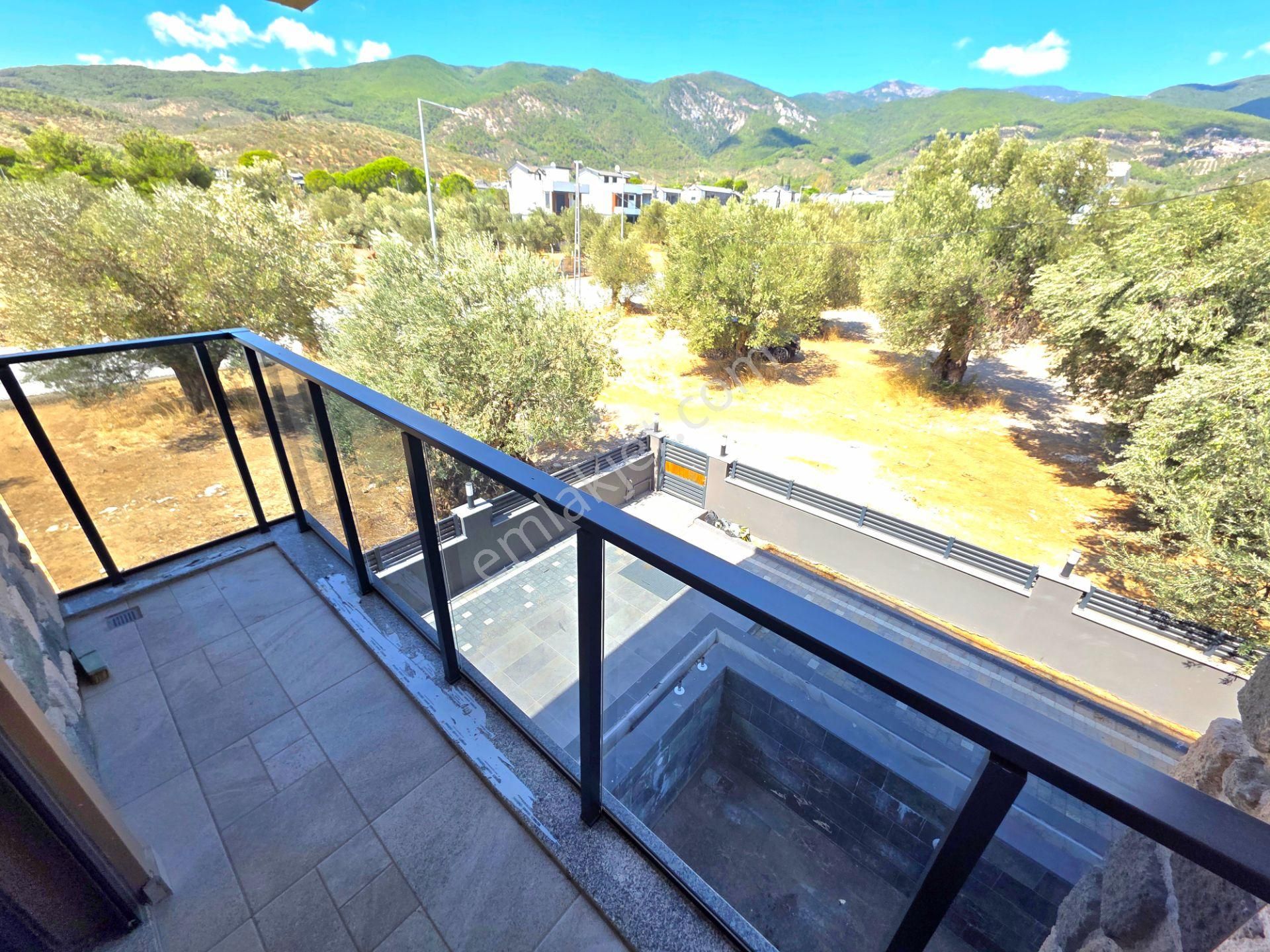 Vahdet'ten Güre'de Bağımsız Müstakil Havuzlu 3+1 Manzaralı Villa - Görsel 27