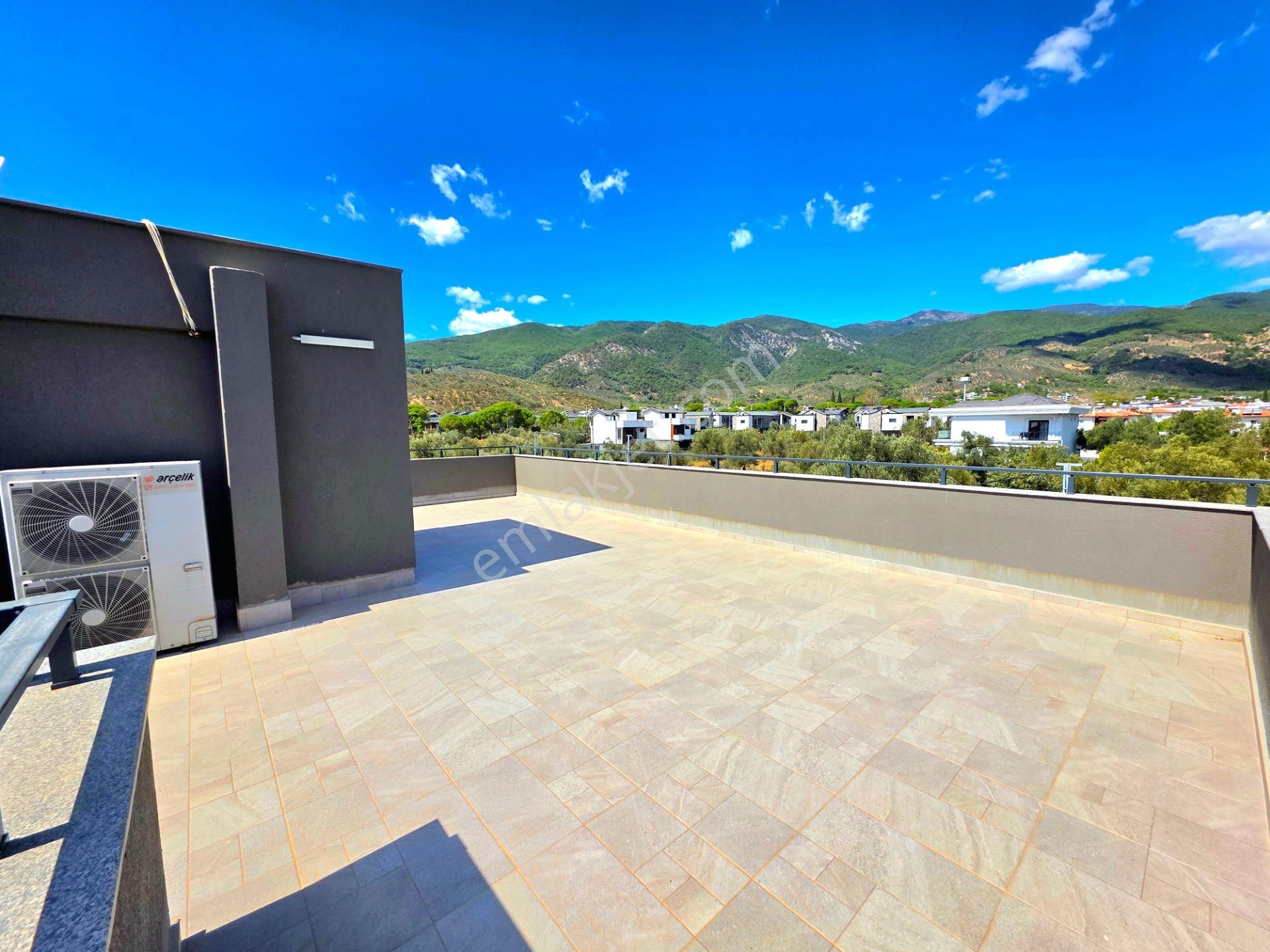 Vahdet'ten Güre'de Bağımsız Müstakil Havuzlu 3+1 Manzaralı Villa - Görsel 31