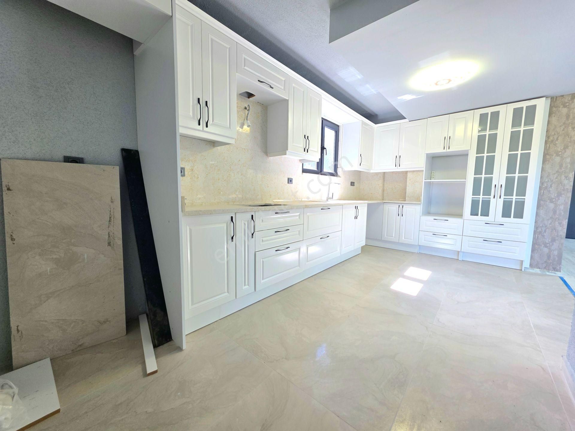 Vahdet'ten Güre'de Bağımsız Müstakil Havuzlu 3+1 Manzaralı Villa - Görsel 15