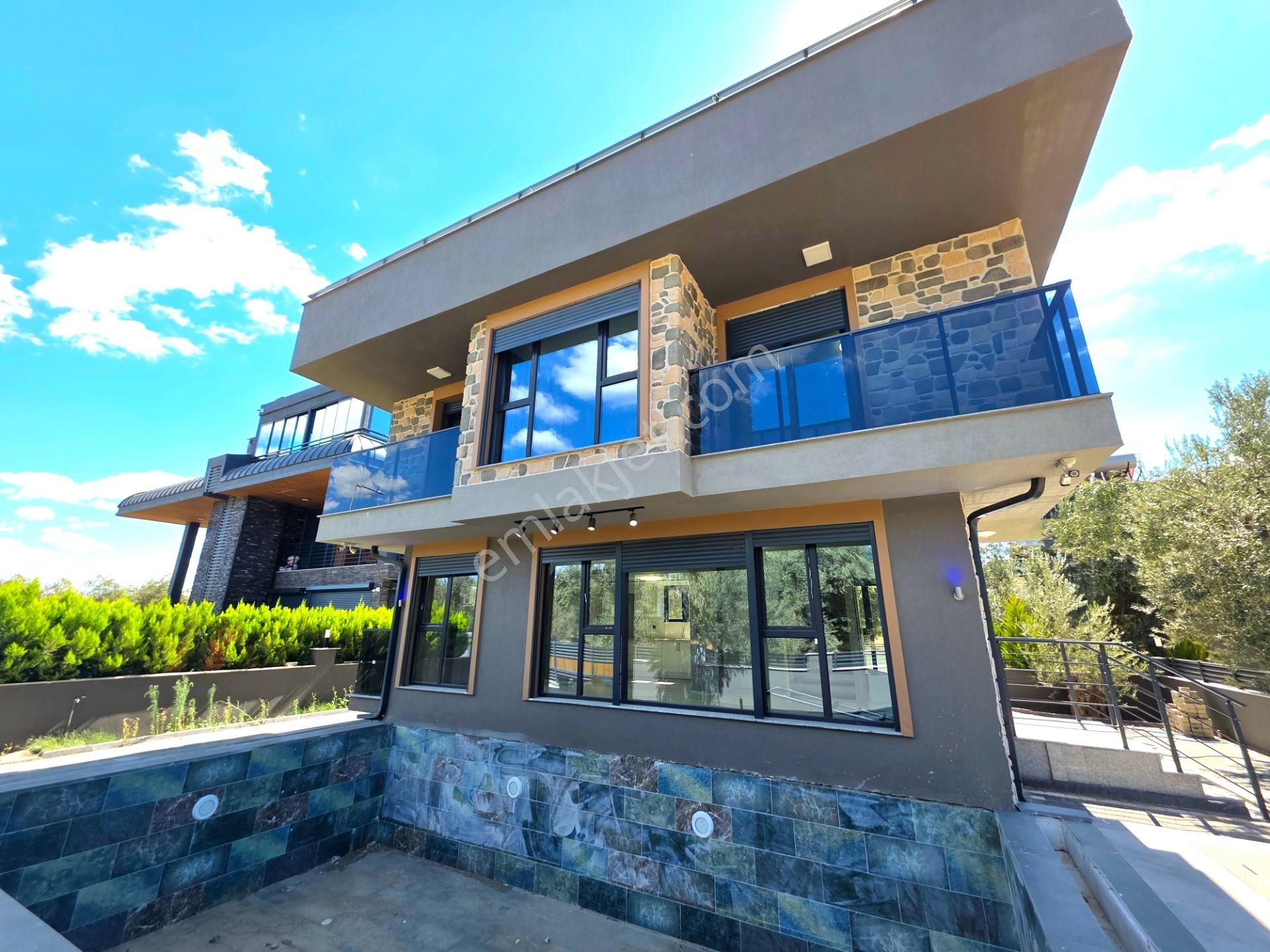 Vahdet'ten Güre'de Bağımsız Müstakil Havuzlu 3+1 Manzaralı Villa - Görsel 3