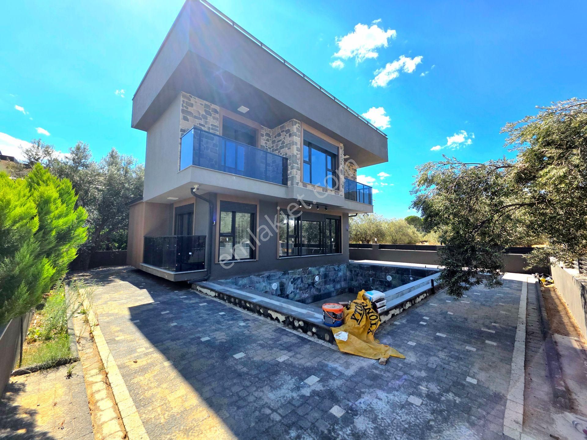 Vahdet'ten Güre'de Bağımsız Müstakil Havuzlu 3+1 Manzaralı Villa - Görsel 4