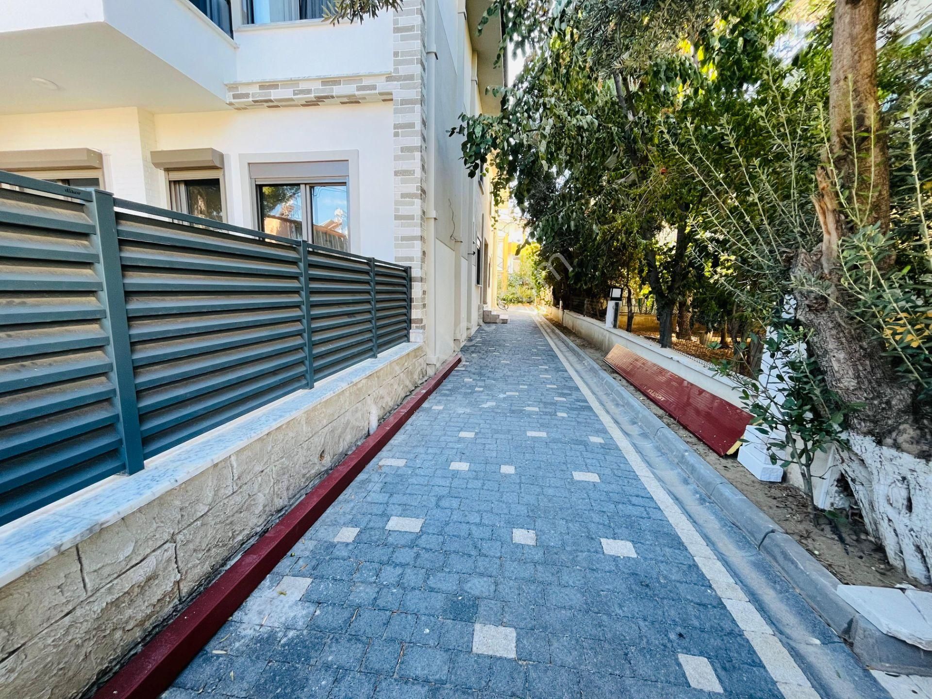 Altınoluk Kazdağları Eteklerinde Merkezi Konumda Kapalı Otoparklı Bahçeli 2+1 Lüx Son Daire - Görsel 5