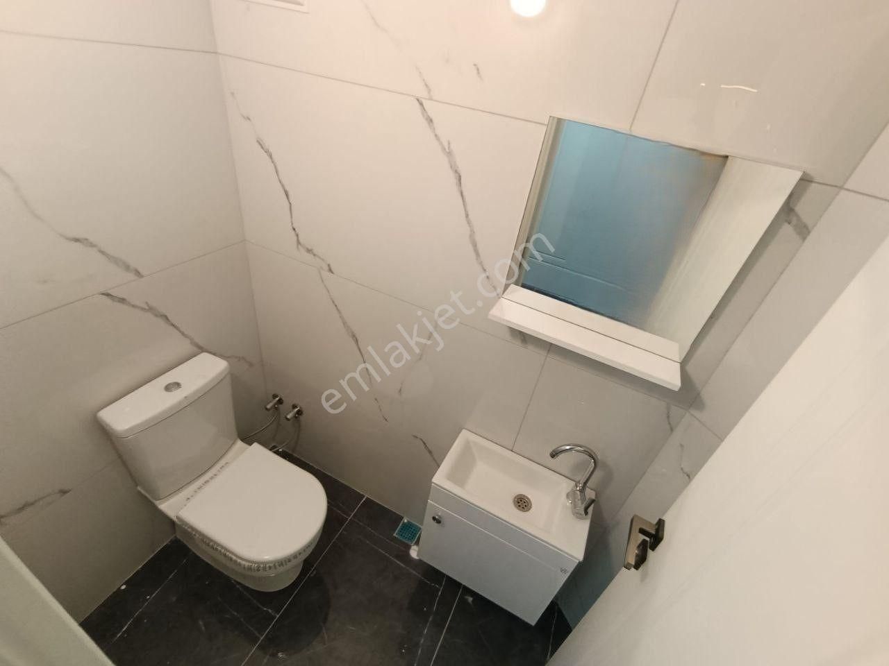Akçayda Doğalgazlı Otoparklı Ayrı Mutfaklı Full Yapılı 2+1 Daire - Görsel 22