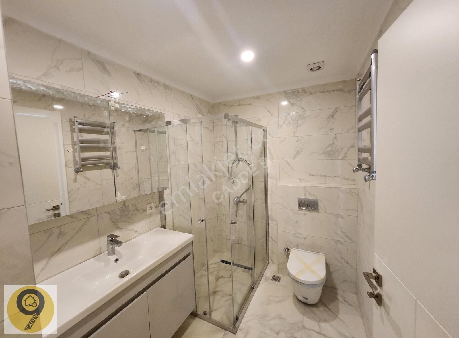 Cadde 9 Dan Bağdata 100 Metre Sıfır Binada 3+1 Ferah 98m2 Net - Görsel 32