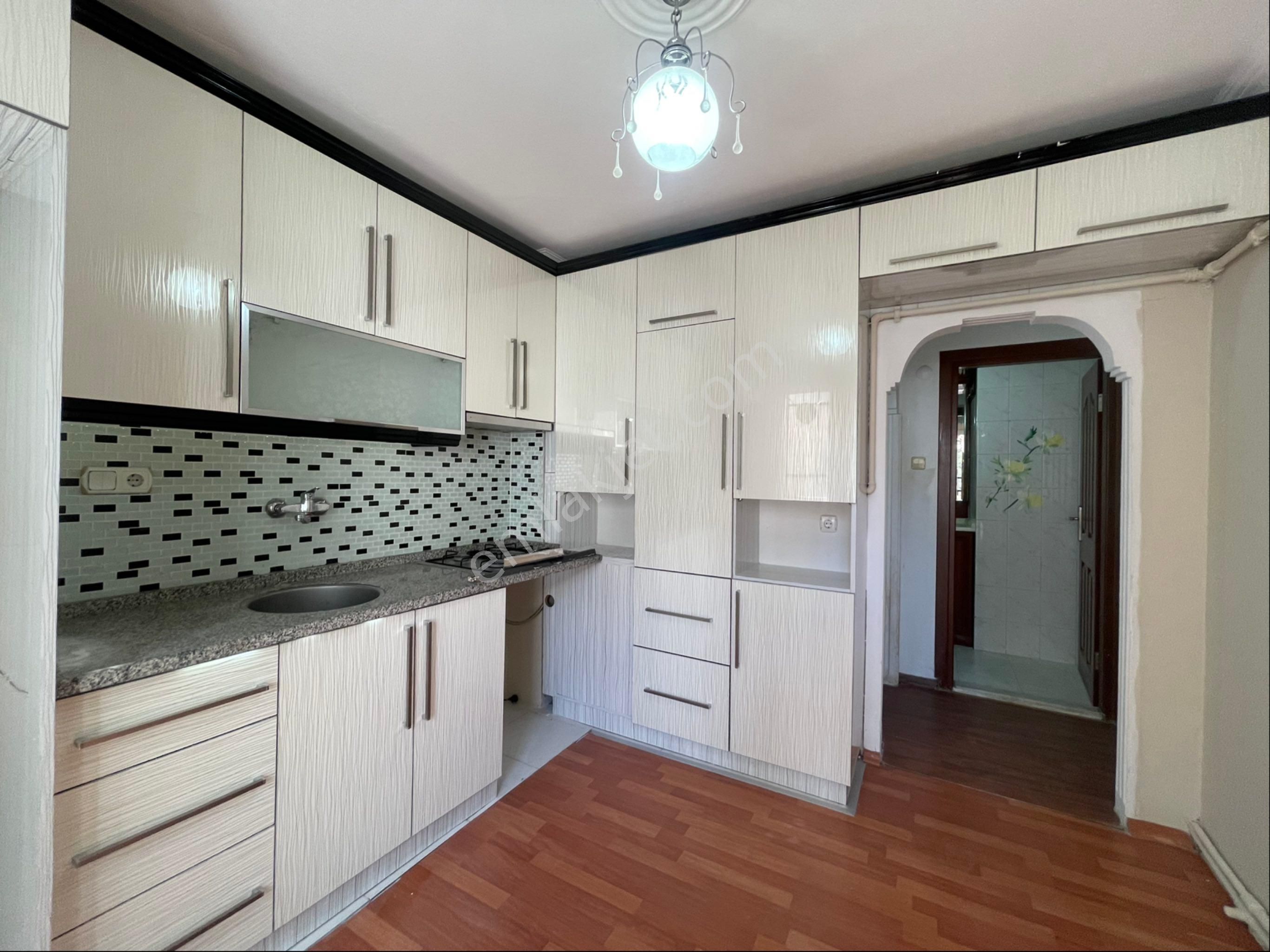 Kazım Karabekir Mah'de 5+2 Dubleks 220m2 Doğalgazlı Satılık Daire - Görsel 5