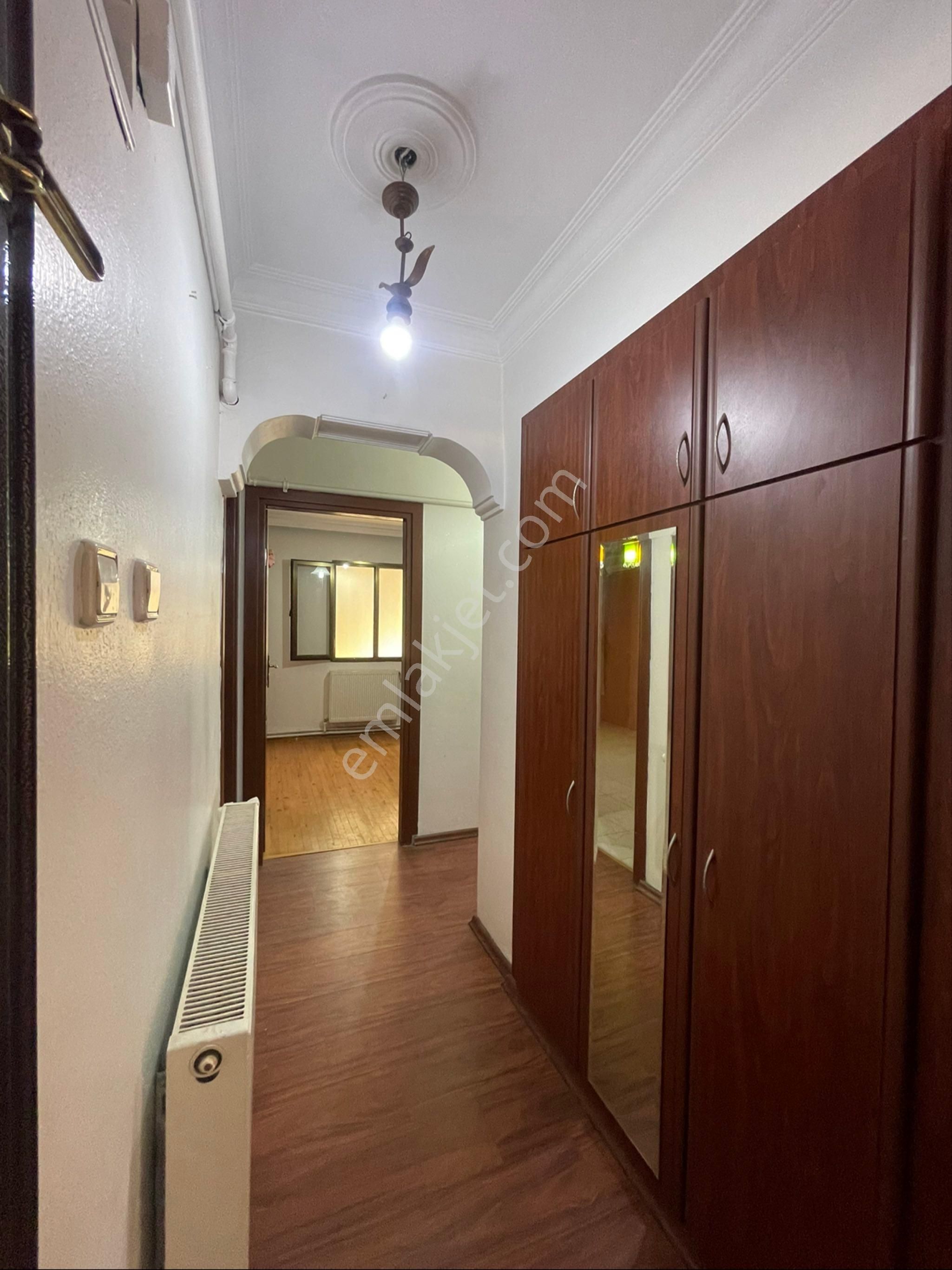 Kazım Karabekir Mah'de 5+2 Dubleks 220m2 Doğalgazlı Satılık Daire - Görsel 3