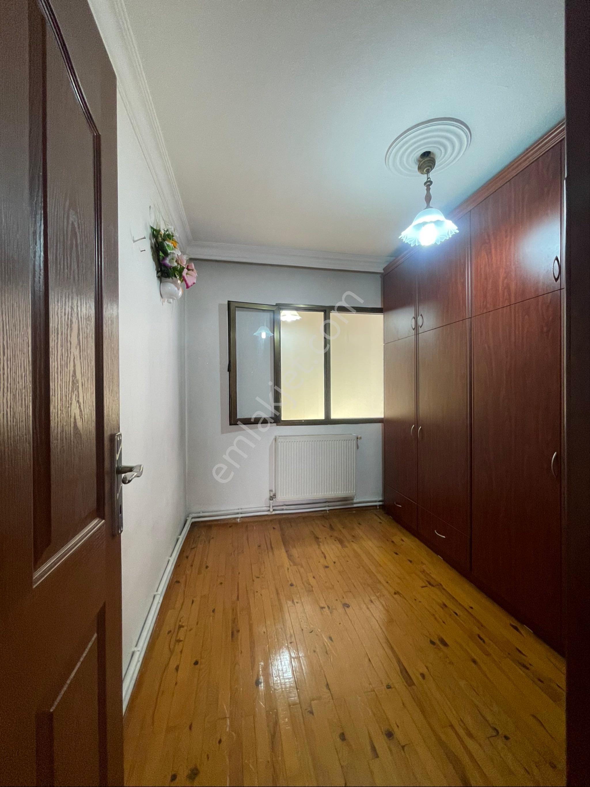 Kazım Karabekir Mah'de 5+2 Dubleks 220m2 Doğalgazlı Satılık Daire - Görsel 15