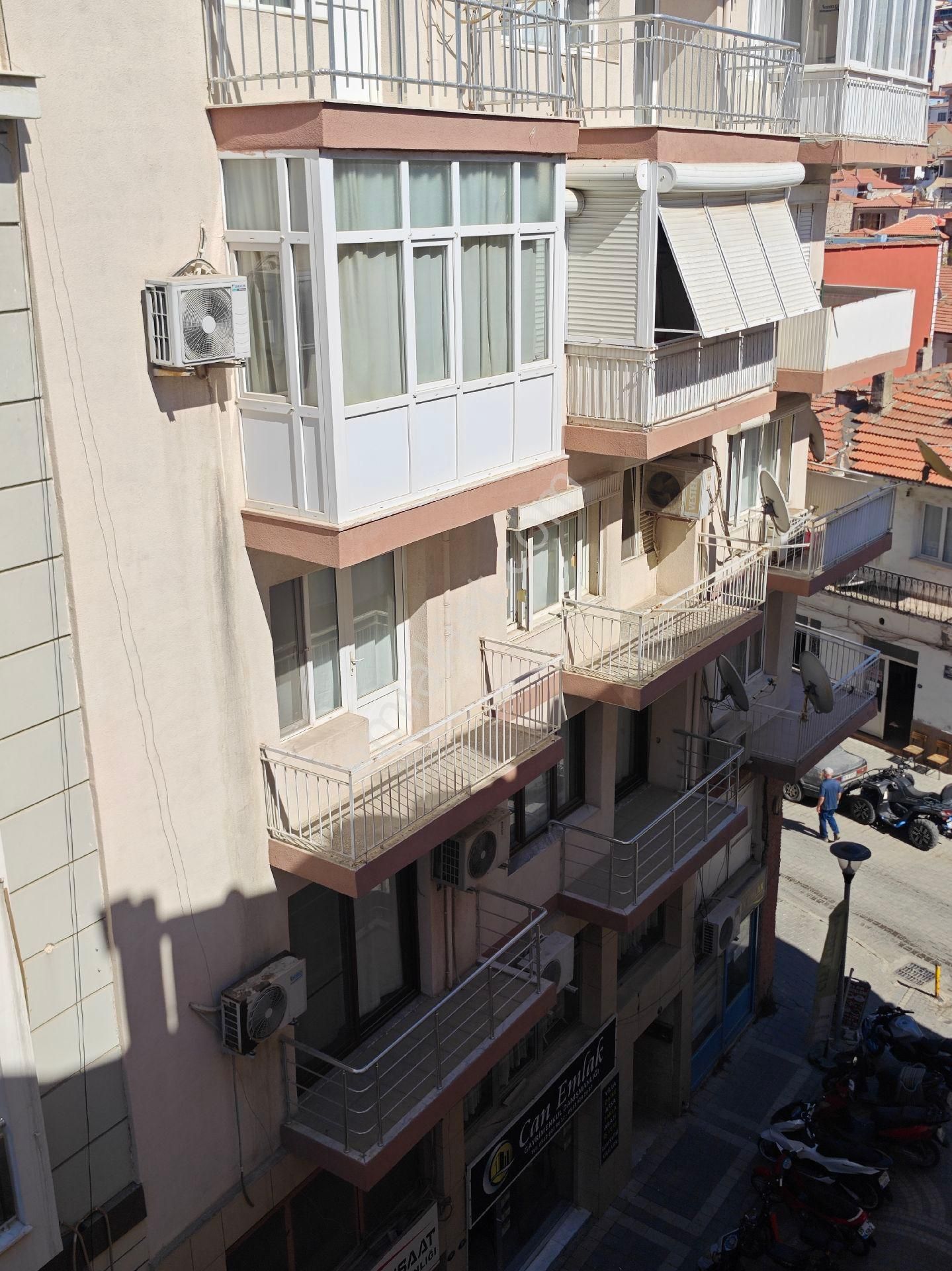 Dikili Ümmetoğlu'ndan 2+1 Tam Şehir Merkezinde Yatırımlık Ferah Daire - Görsel 23