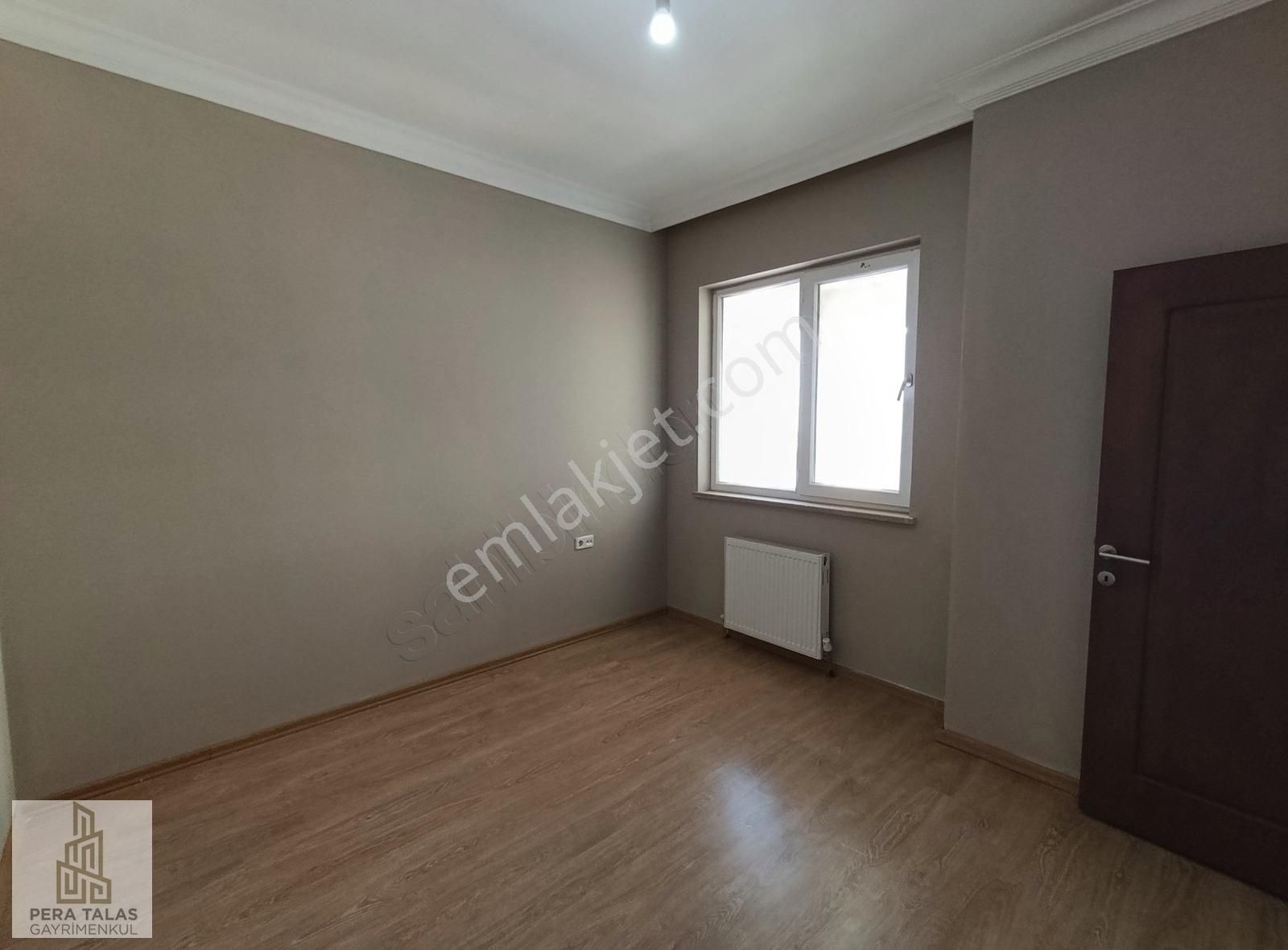 Hulusi Akar Bulvarı Üzerinde 180m2 Geniş 3+1 Satılık Daire - Görsel 16