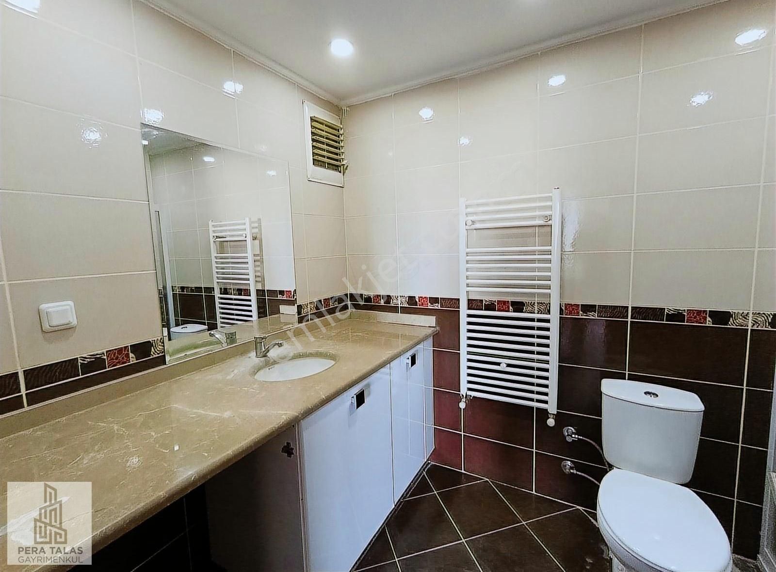 Hulusi Akar Bulvarı Üzerinde 180m2 Geniş 3+1 Satılık Daire - Görsel 23