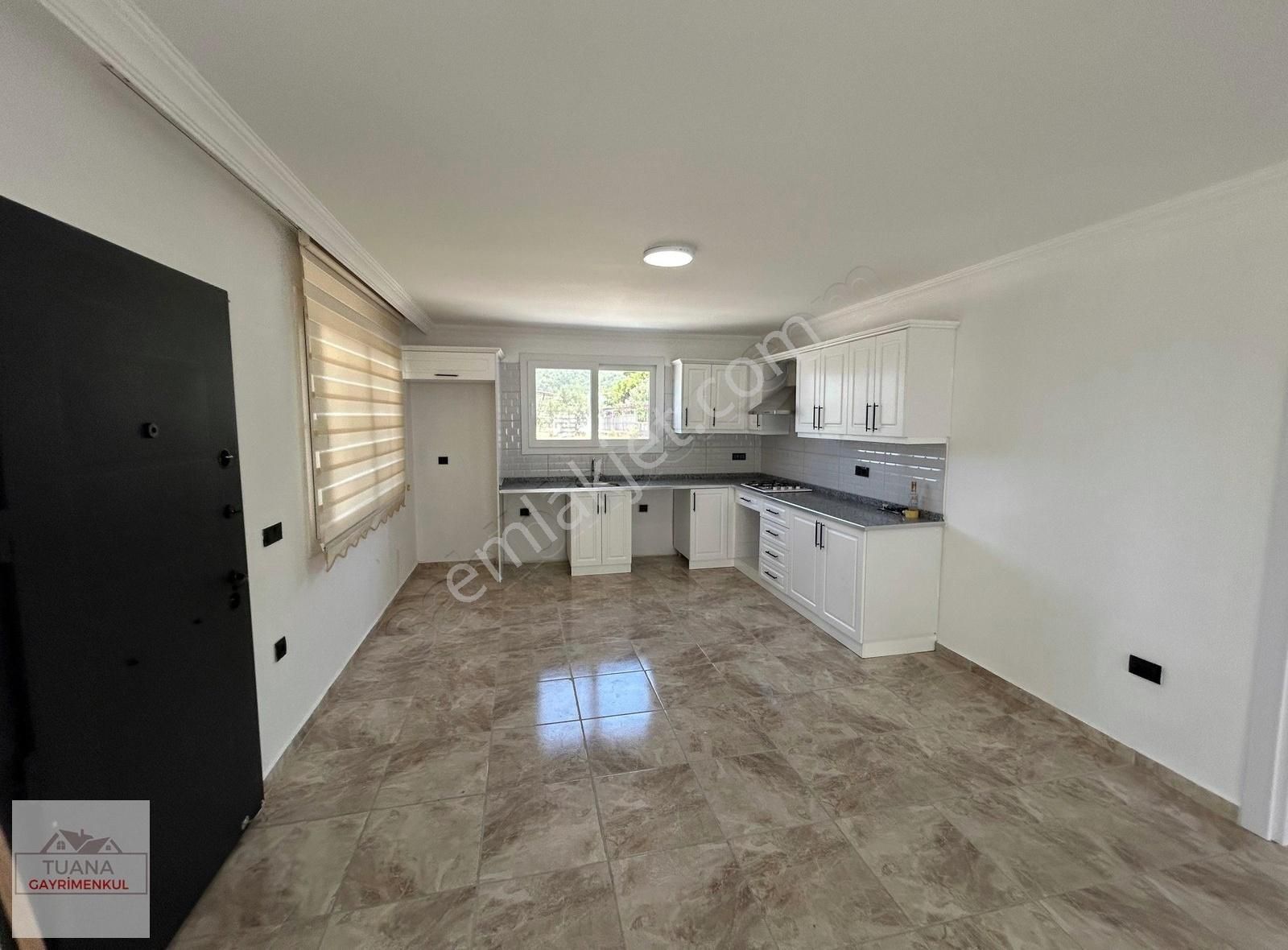 Tuana Garimenkul'den Zeytinalanı'da 2+1 Müstakil Ev - Görsel 14