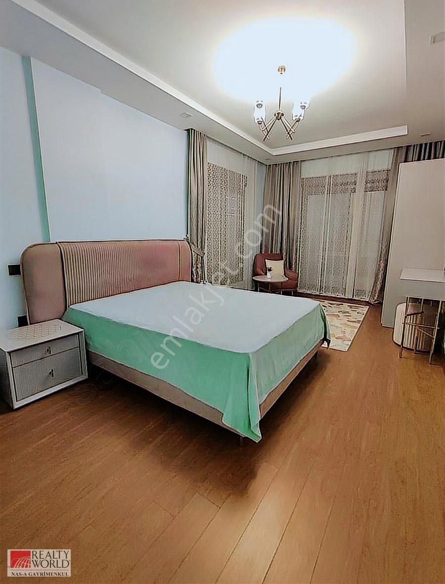 Yeşilbayır'da Asansör Yeri Olan 4 Katlı 8+1 Muhteşem Villa - Görsel 8