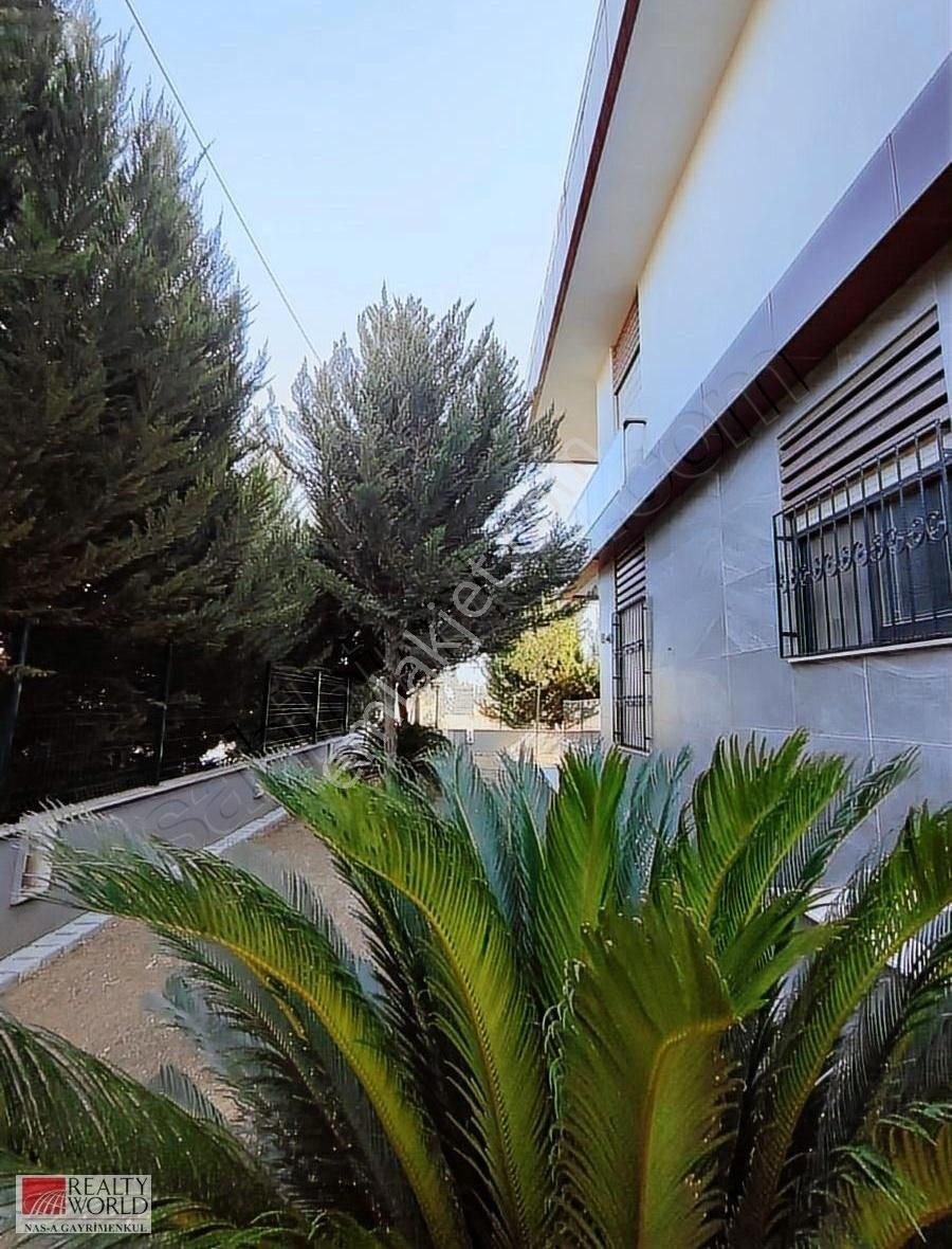 Yeşilbayır'da Asansör Yeri Olan 4 Katlı 8+1 Muhteşem Villa - Görsel 7