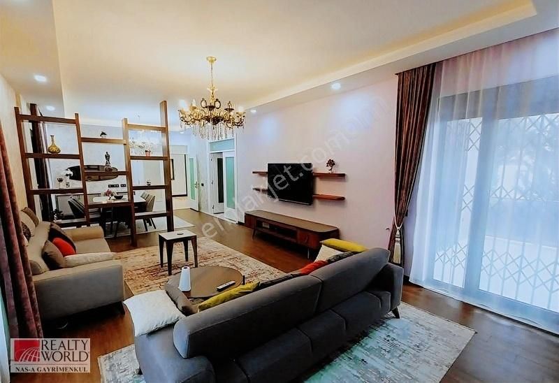 Yeşilbayır'da Asansör Yeri Olan 4 Katlı 8+1 Muhteşem Villa - Görsel 5