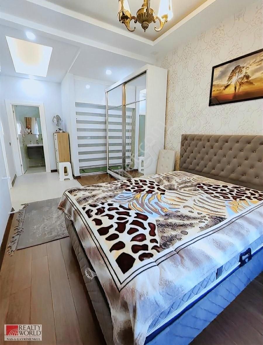 Yeşilbayır'da Asansör Yeri Olan 4 Katlı 8+1 Muhteşem Villa - Görsel 30