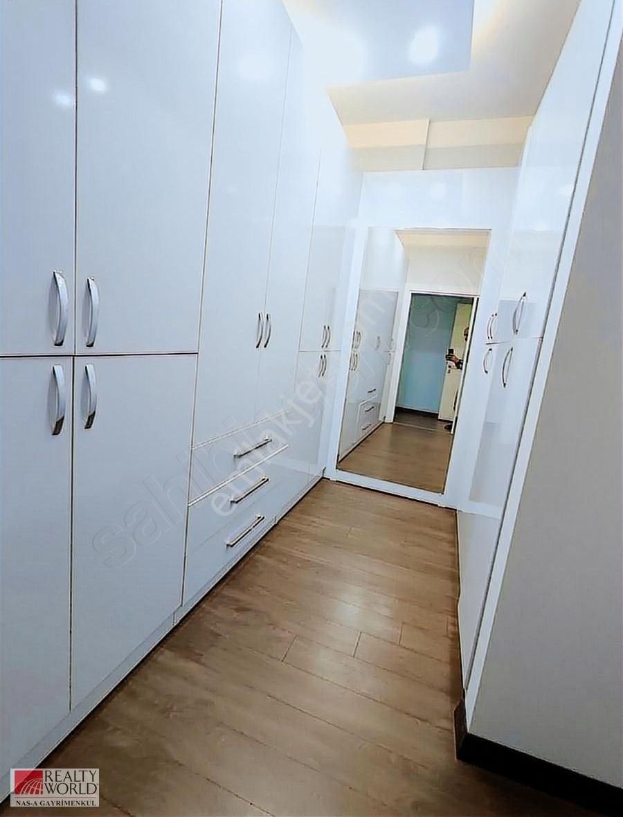 Yeşilbayır'da Asansör Yeri Olan 4 Katlı 8+1 Muhteşem Villa - Görsel 21