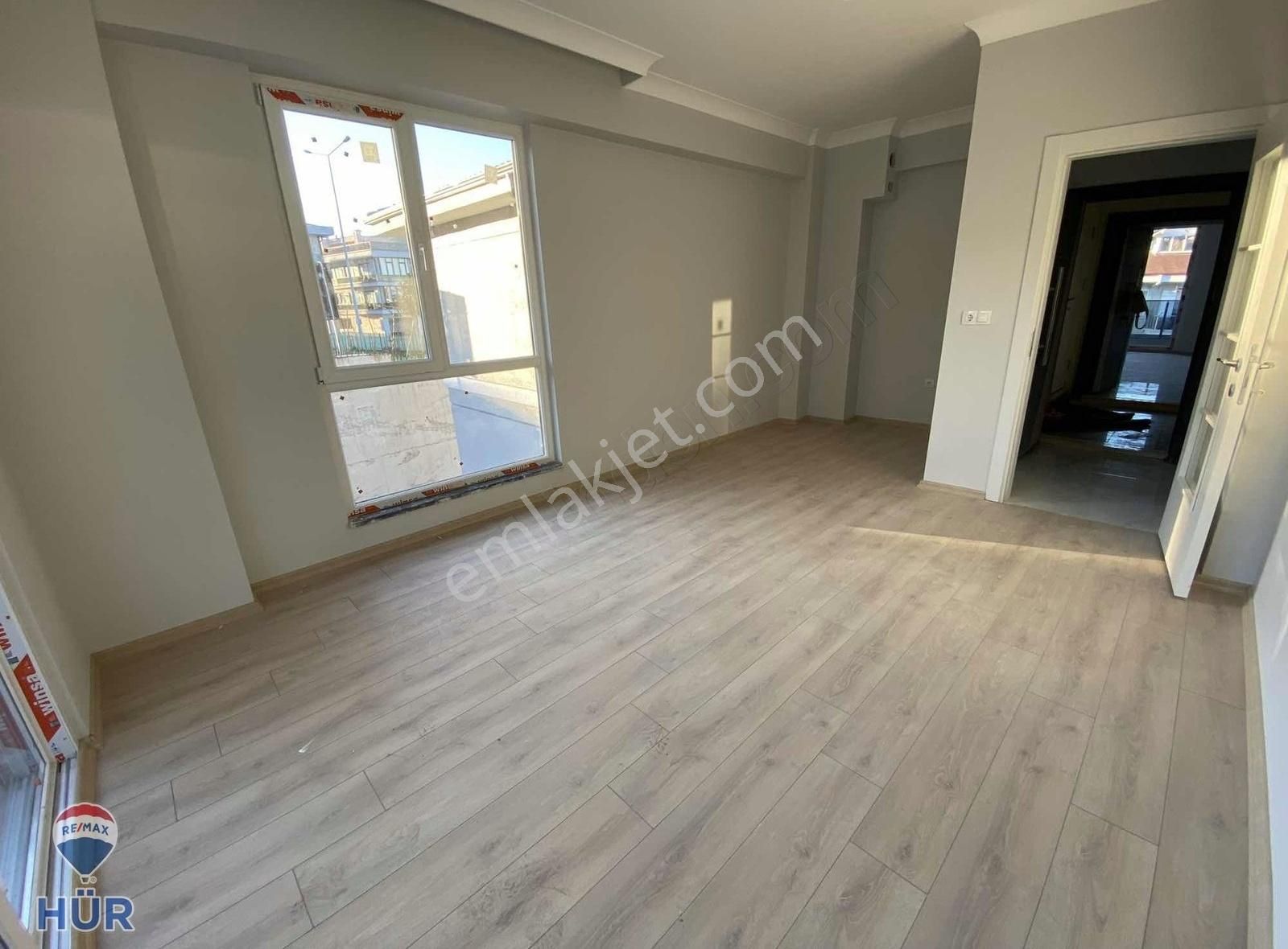Ömer İnan Remax Kemalpaşa 2+1 Sıfır Kiralık Diş Hastanesi Yakını - Görsel 4