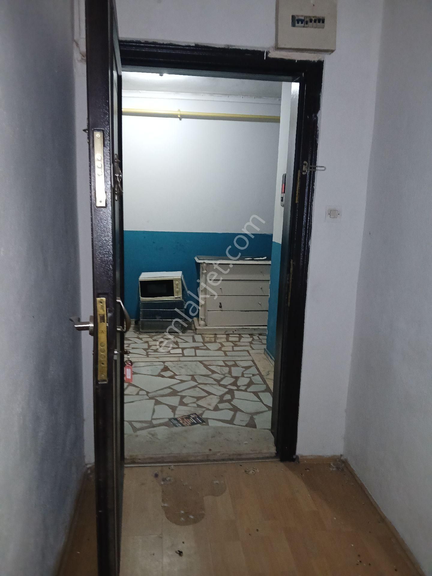 Satılık 120 M2 3+1 Kılimalı Asansörlü Çift Cepheli Çift Balkonlu Bahçeli Ferah Bir Daire - Görsel 15