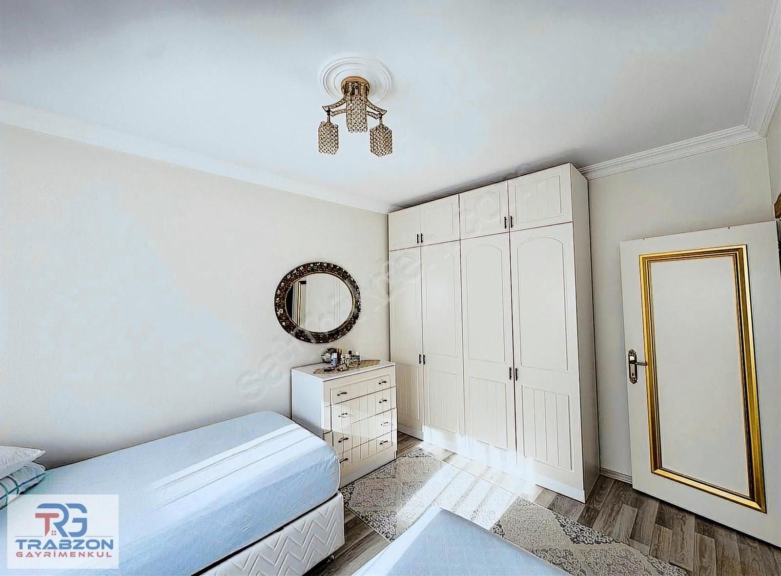 Arsinde Özel Yapım 5+1 Satılık Daire - Görsel 2