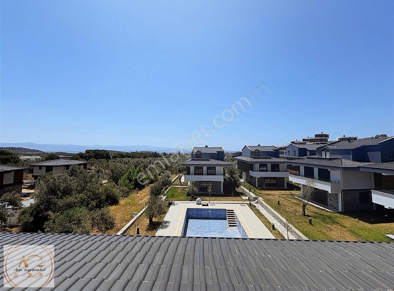 Arya'dan Güre'de Dağ Ve Deniz Manzaralı Havuzlu 3+1 Villa - Görsel 7