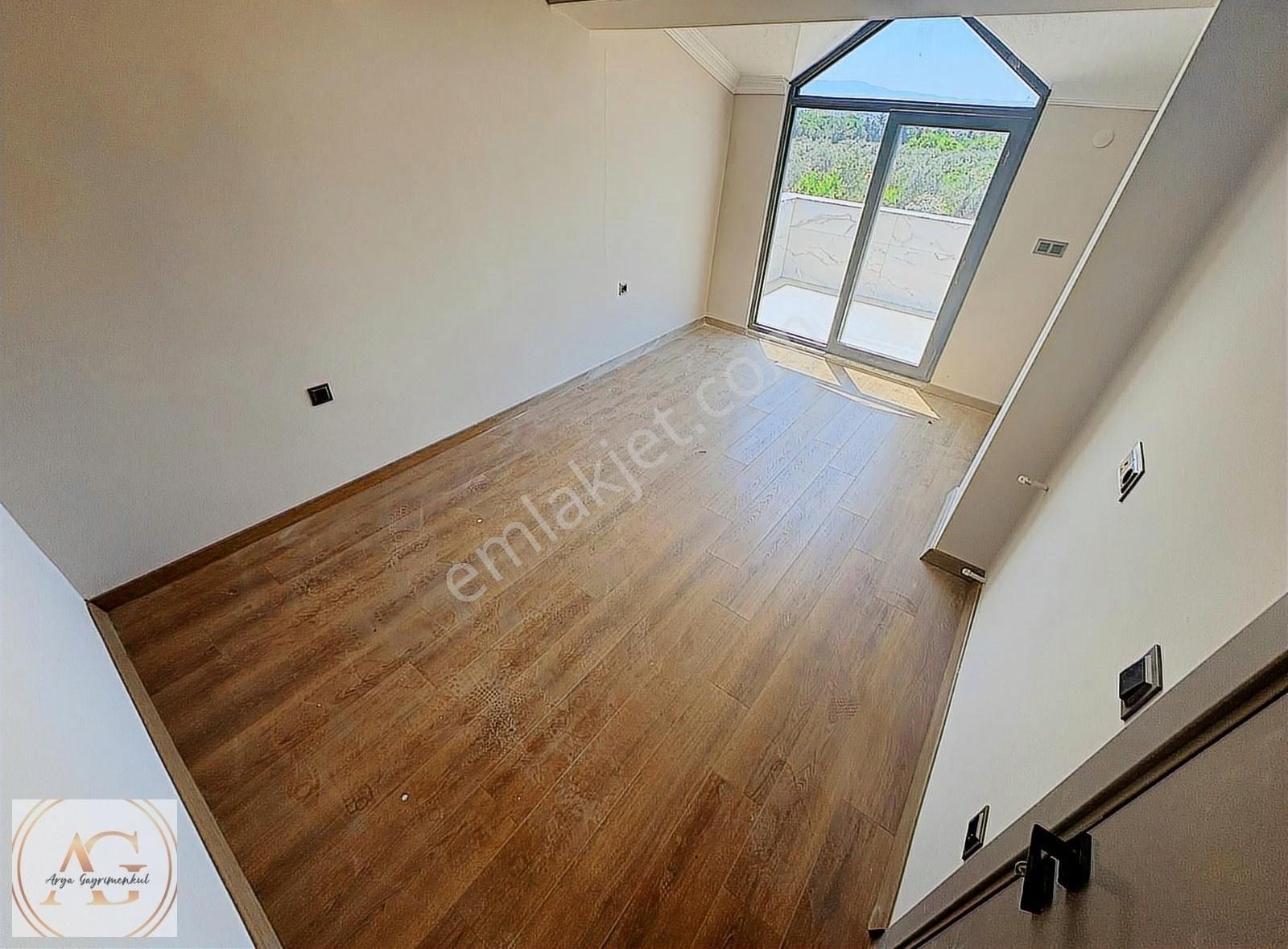 Arya'dan Güre'de Dağ Ve Deniz Manzaralı Havuzlu 3+1 Villa - Görsel 25