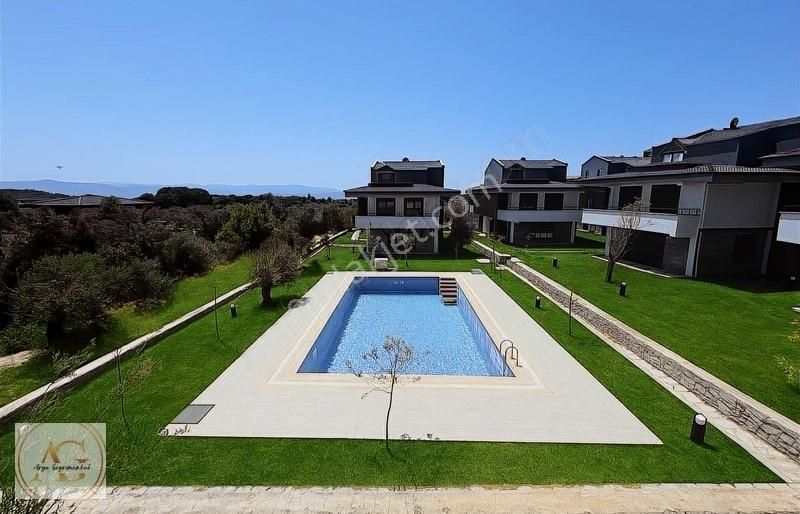 Arya'dan Güre'de Dağ Ve Deniz Manzaralı Havuzlu 3+1 Villa - Görsel 3